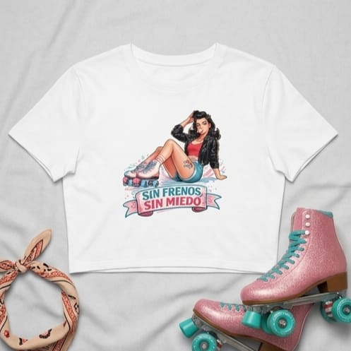 Crop Top de Patinaje para Mujer- Camiseta Corta Pin Up               "Sin Freno, Sin Miedo"