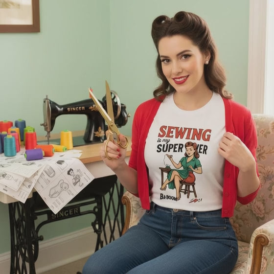 Crop Top de Costura para Mujer - Camiseta Corta Retro         "Sewing is my superpower"